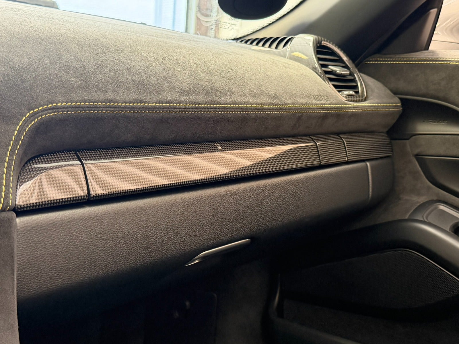 Grå Porsche 718 Boxster fra 2017