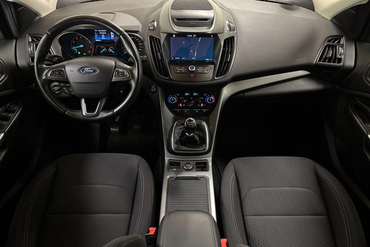 Sort Ford Kuga fra 2020
