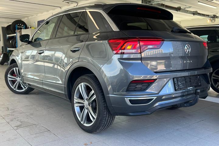 Grå VW T-Roc fra 2018