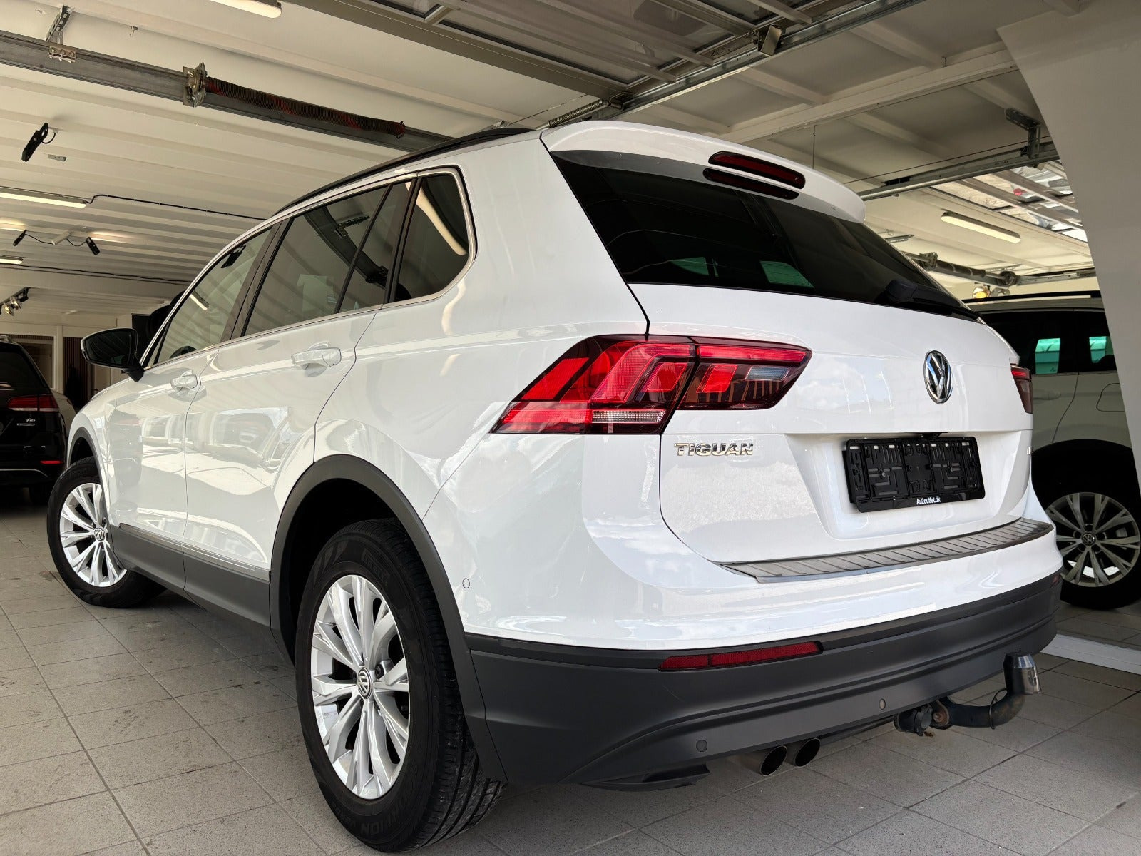 Hvid VW Tiguan fra 2018
