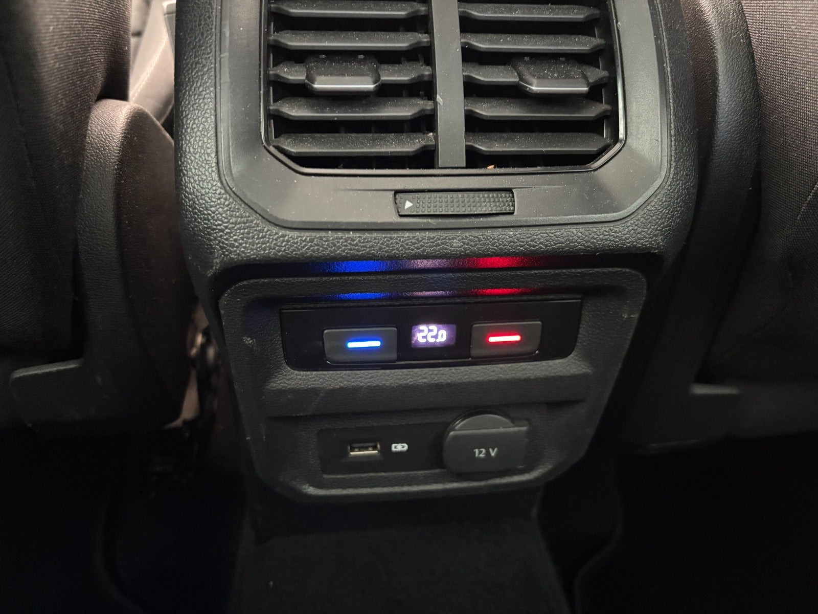 Hvid VW Tiguan fra 2018