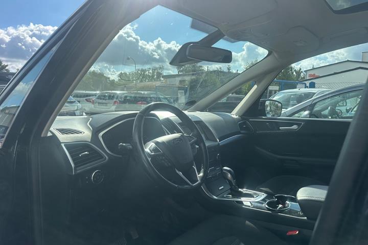 Sort Ford Galaxy fra 2018