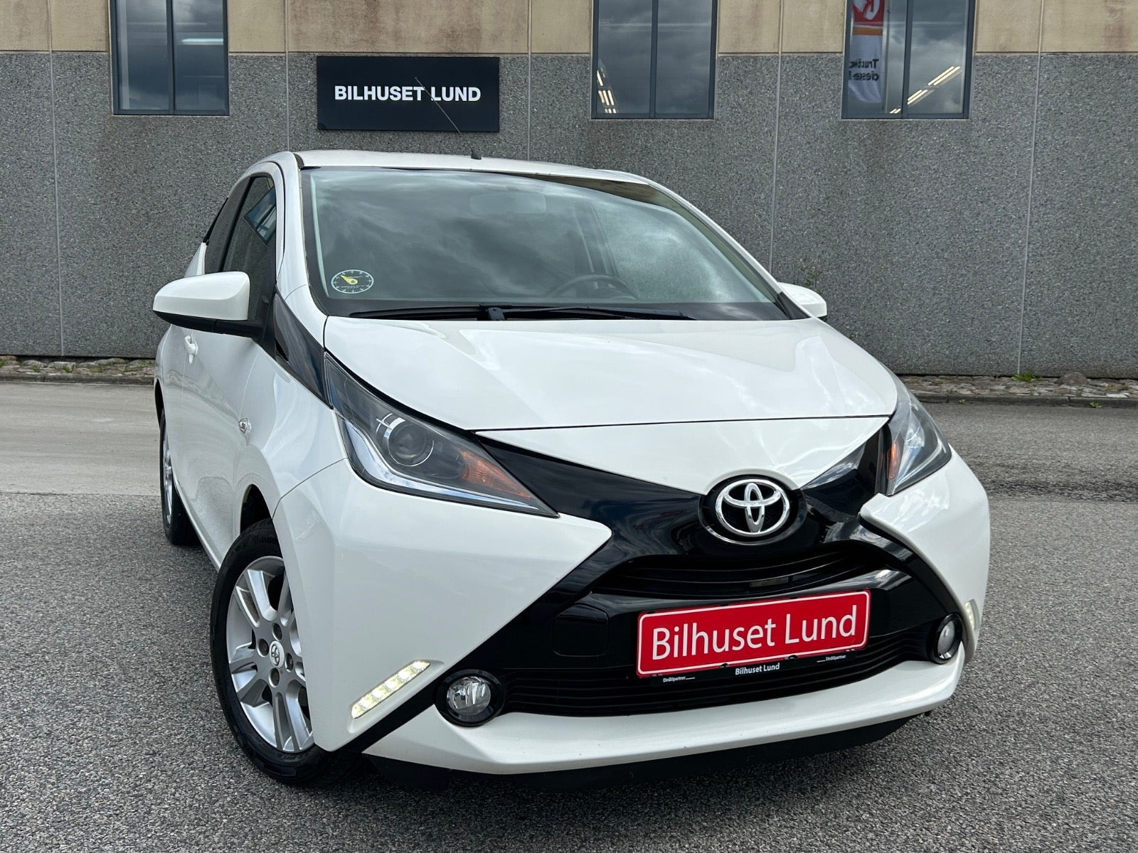 Toyota Aygo 1,0 VVT-i x-clusiv
