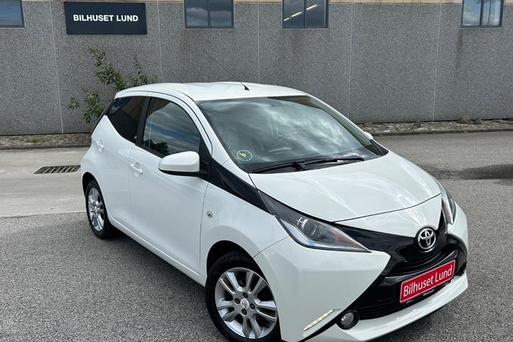 Hvid Toyota Aygo fra 2018