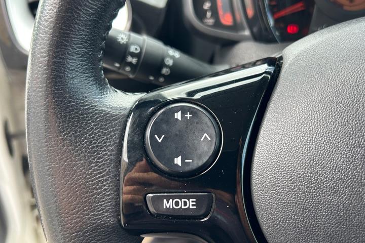 Hvid Toyota Aygo fra 2018