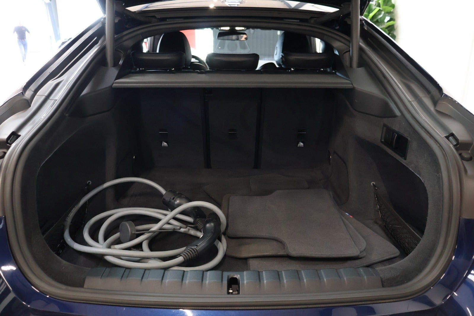 Blå BMW i4 fra 2022
