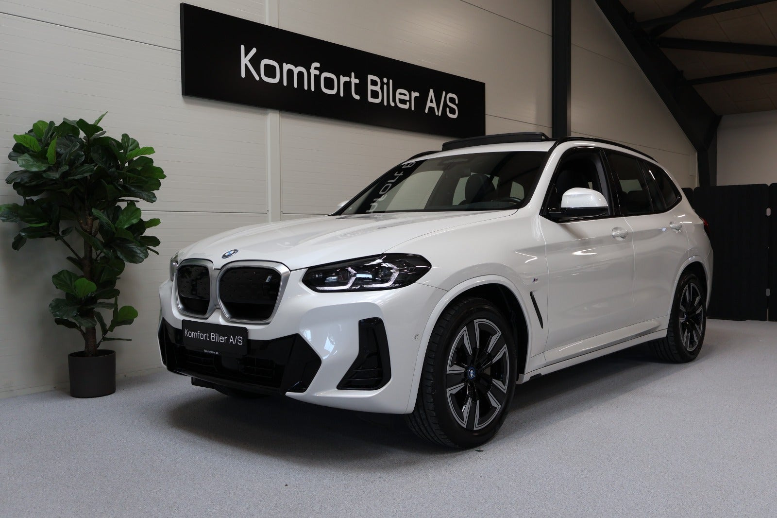 BMW iX3 Charged M-Sport
