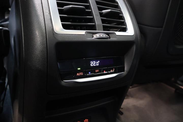 Hvid BMW iX3 fra 2022