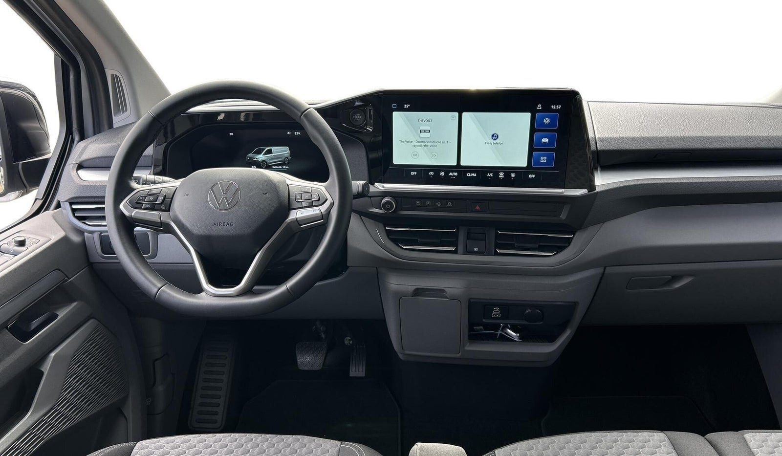Sølv VW e-Caravelle fra 2026