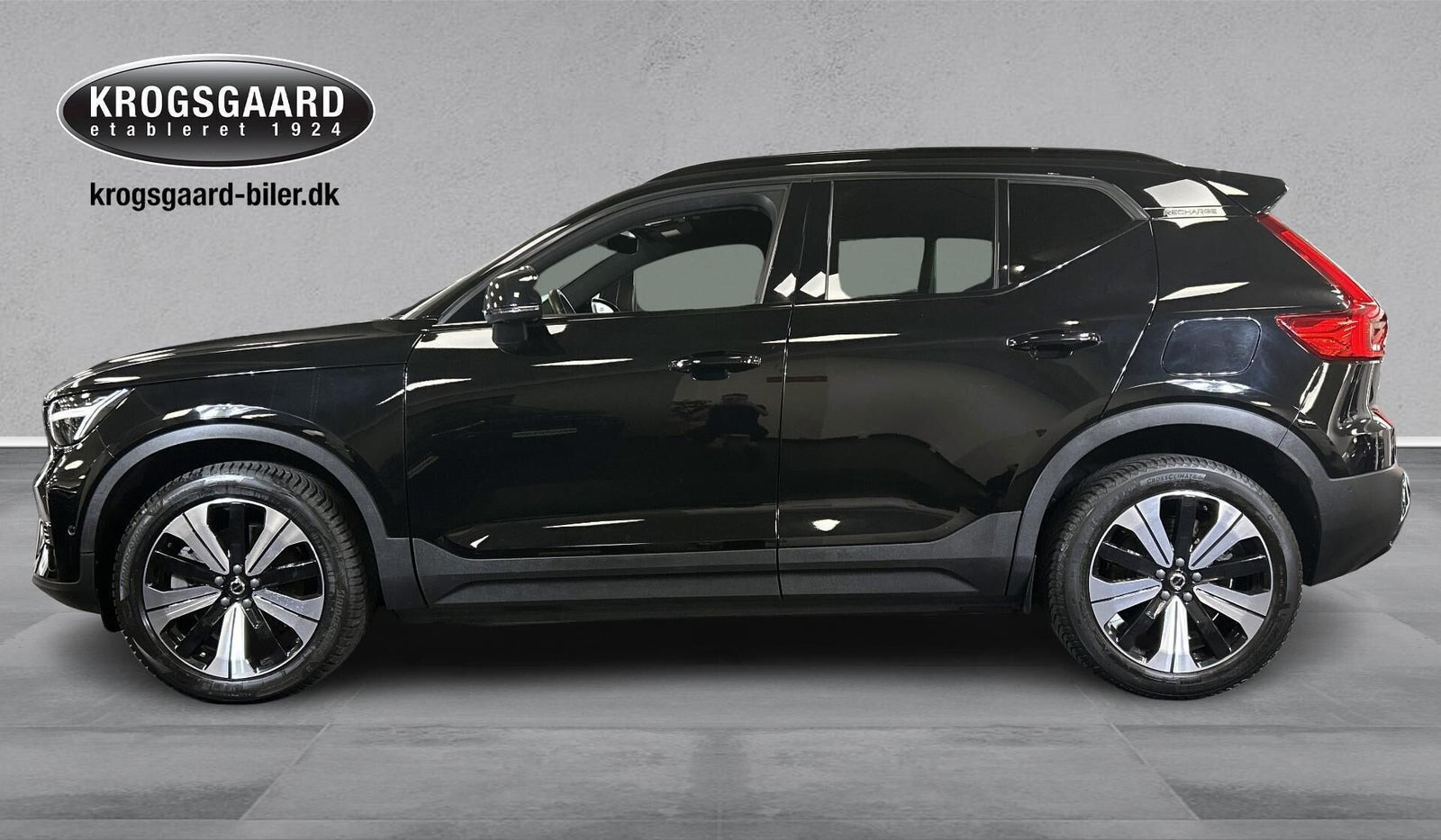 Sort Volvo XC40 fra 2022