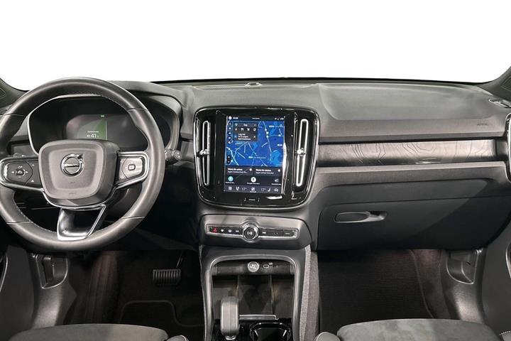 Sort Volvo XC40 fra 2022