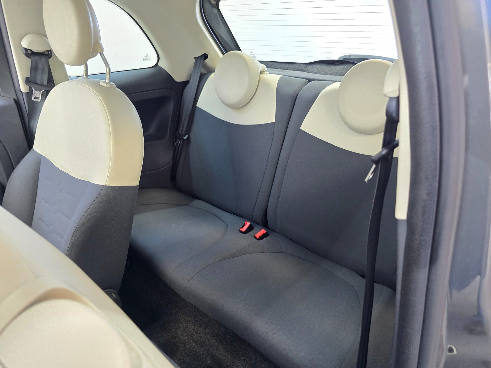 Grå Fiat 500 fra 2008