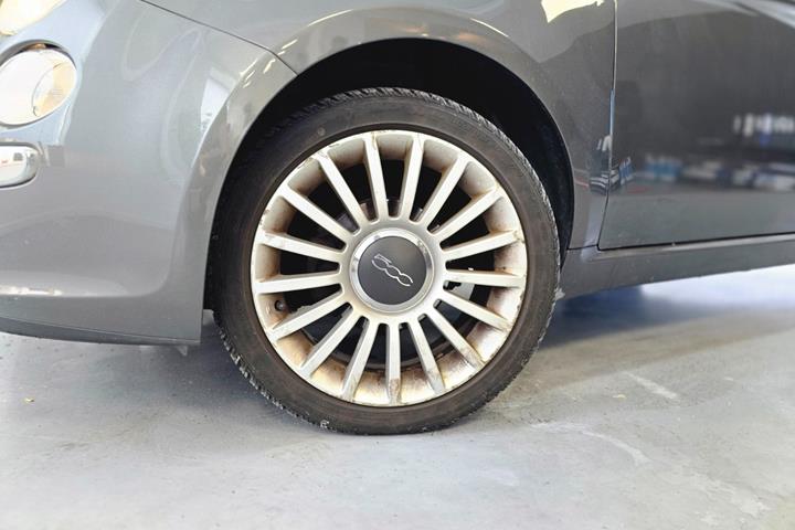 Grå Fiat 500 fra 2008