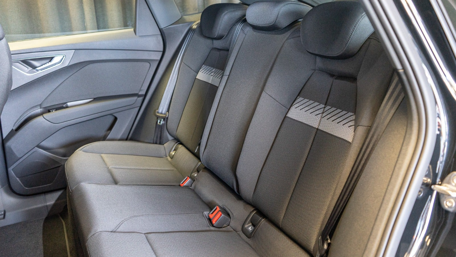 Sort Audi Q4 e-tron fra 2026