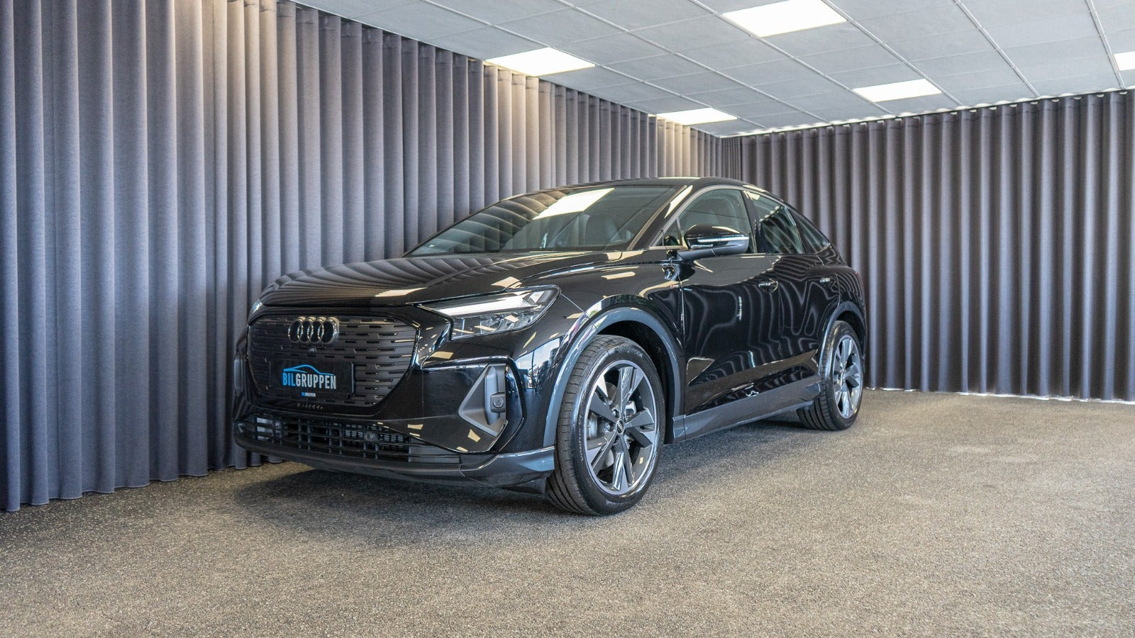 Sort Audi Q4 e-tron fra 2026