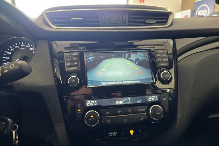Sølv Nissan Qashqai fra 2017