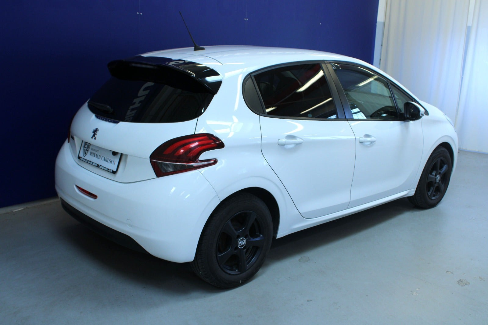 Hvid Peugeot 208 fra 2019