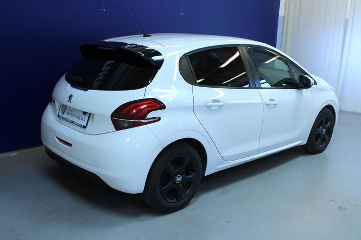 Hvid Peugeot 208 fra 2019