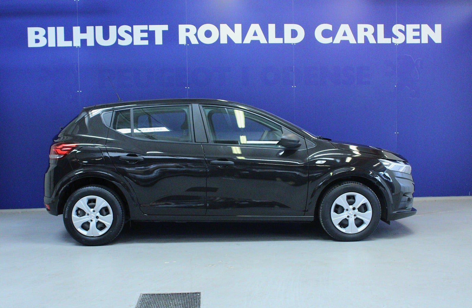 Sort Dacia Sandero fra 2021