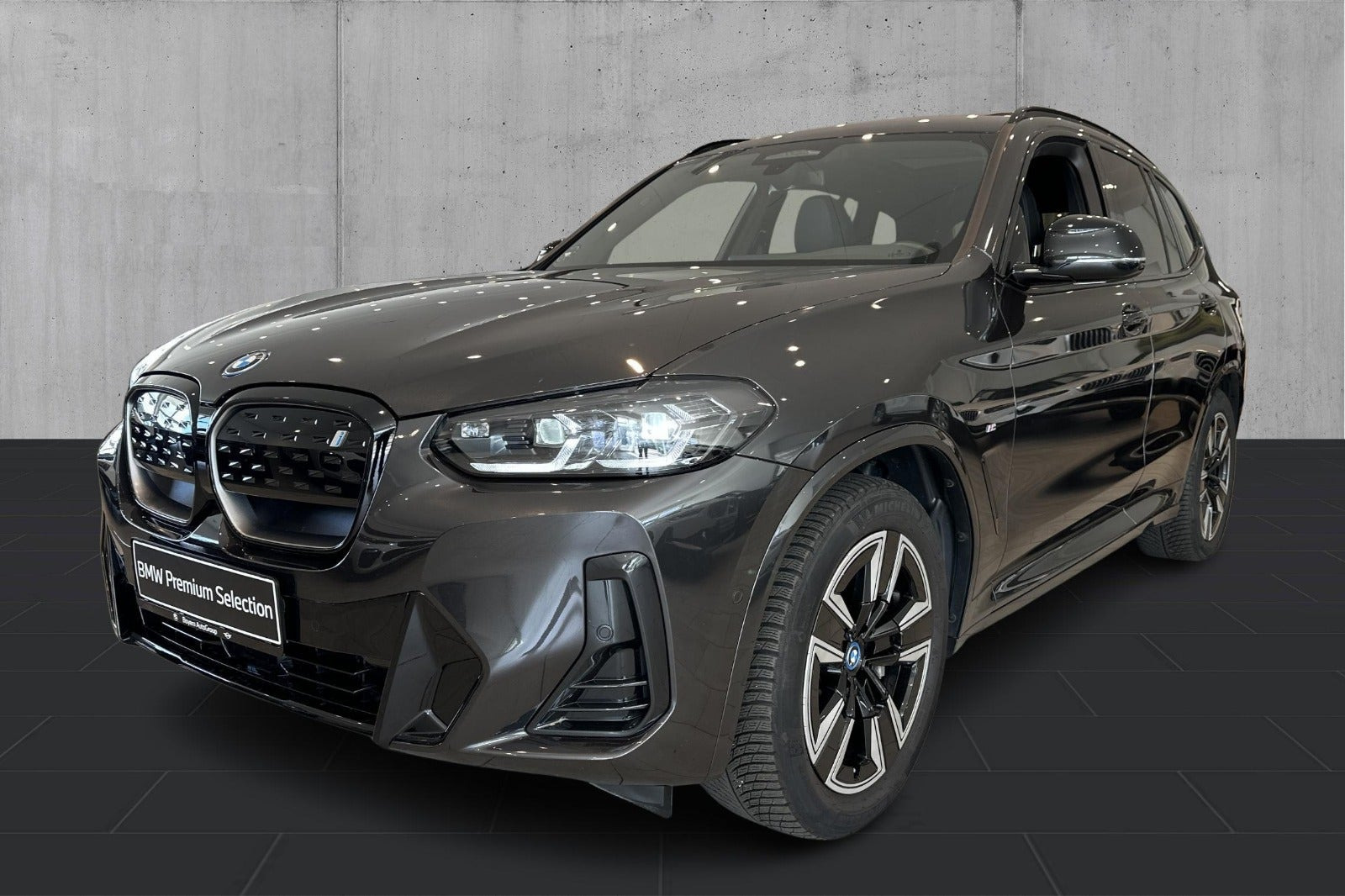 BMW iX3 Charged M-Sport