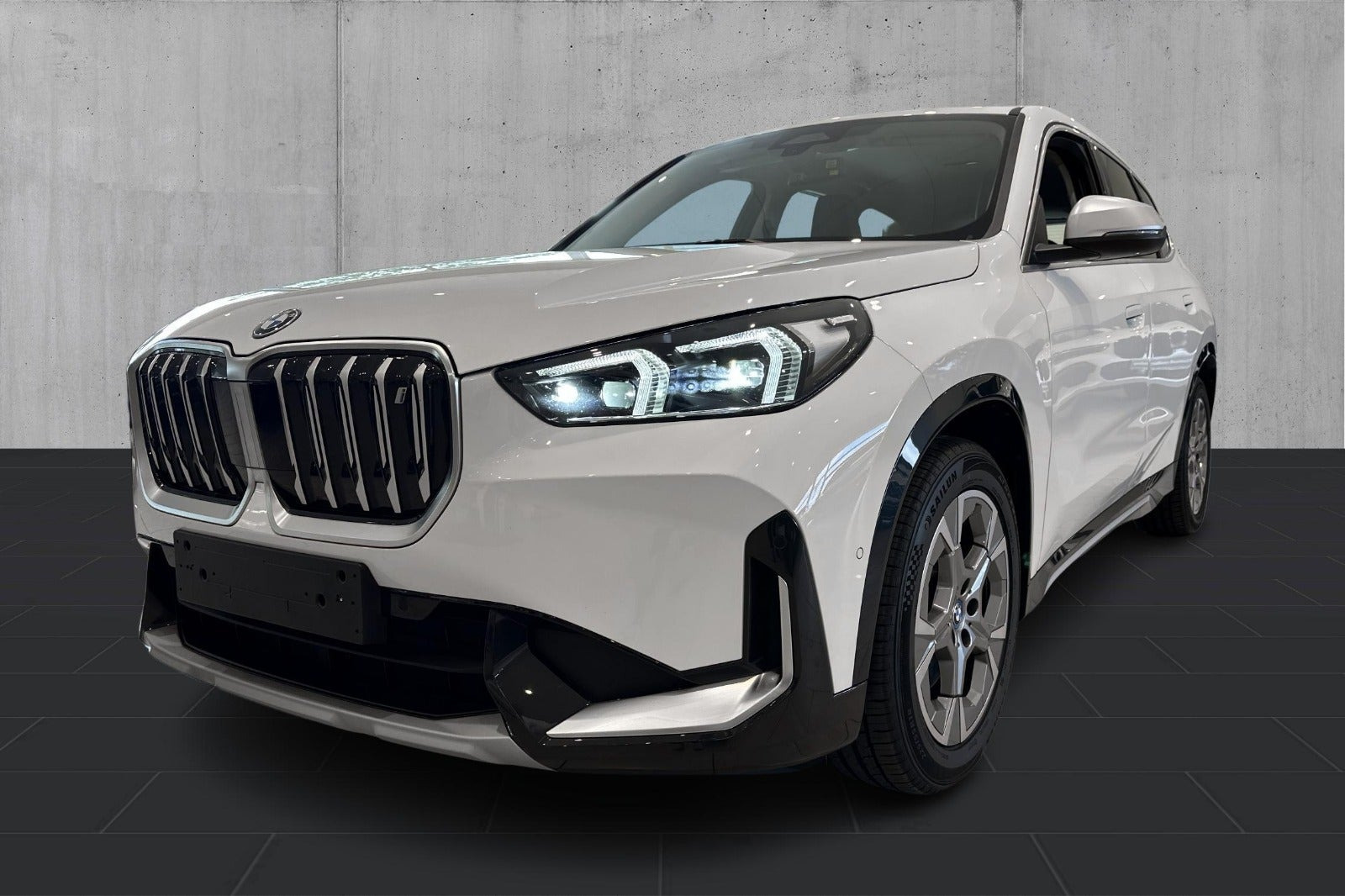 BMW iX1 xDrive30 X-Line