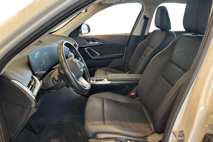 Hvid BMW iX1 fra 2023