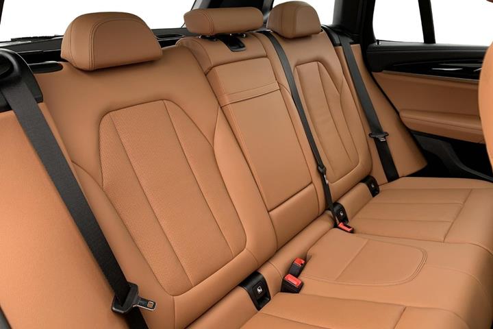 Grå BMW iX3 fra 2023