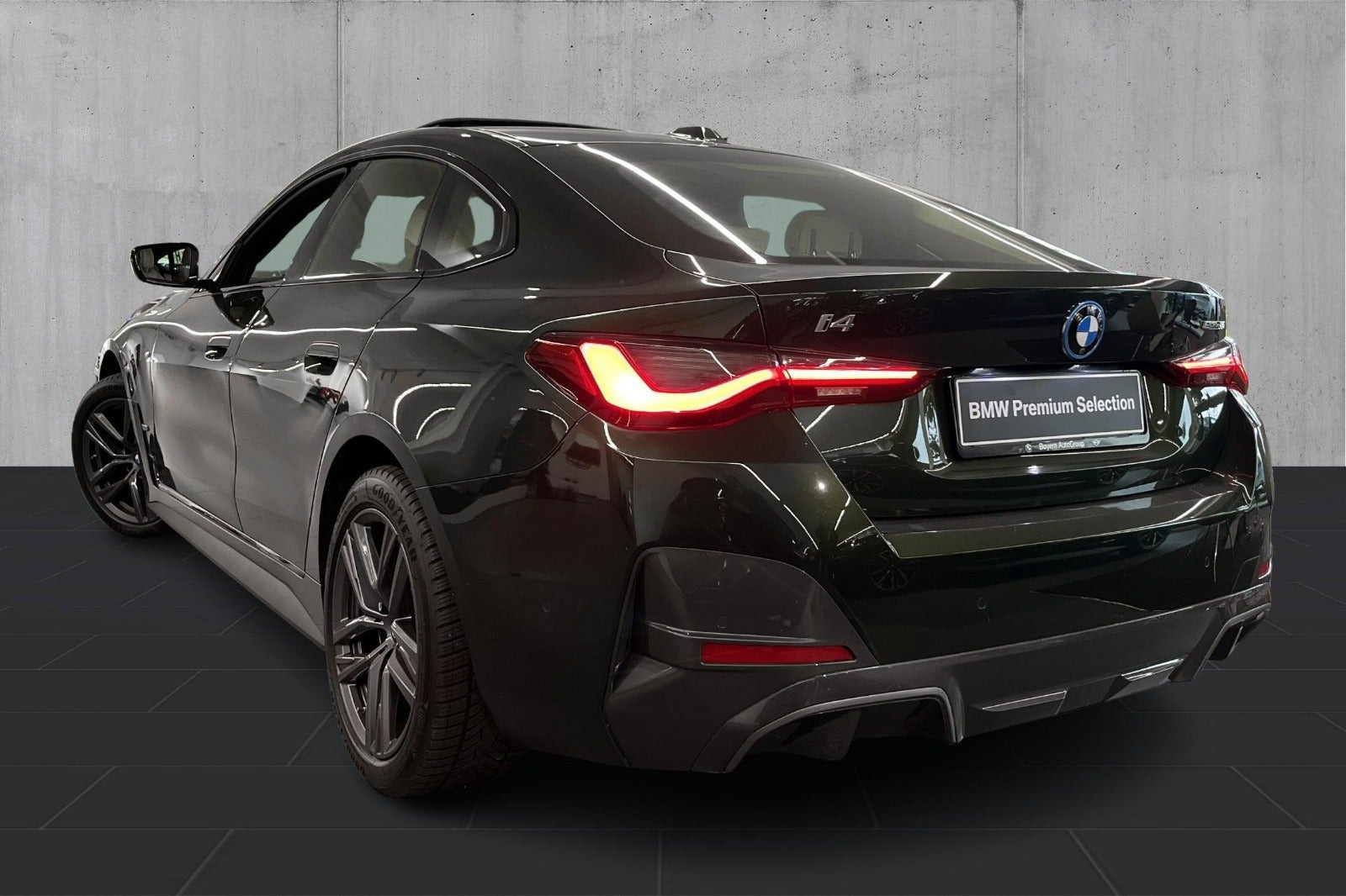Grøn BMW i4 fra 2024