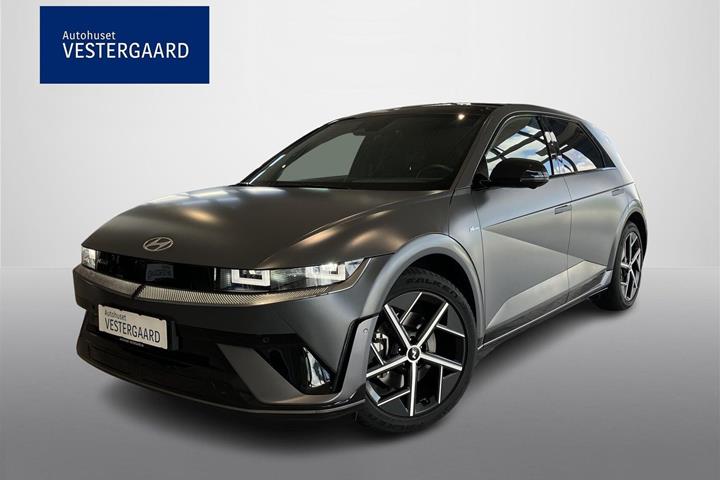 Grå Hyundai Ioniq 5 fra 2026