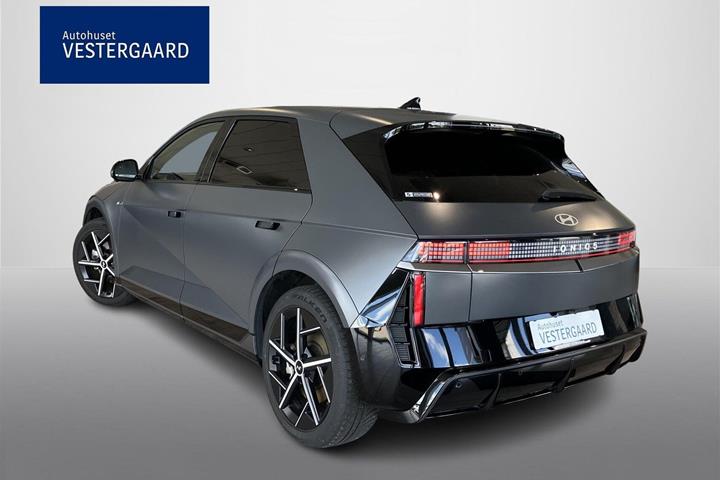 Grå Hyundai Ioniq 5 fra 2026