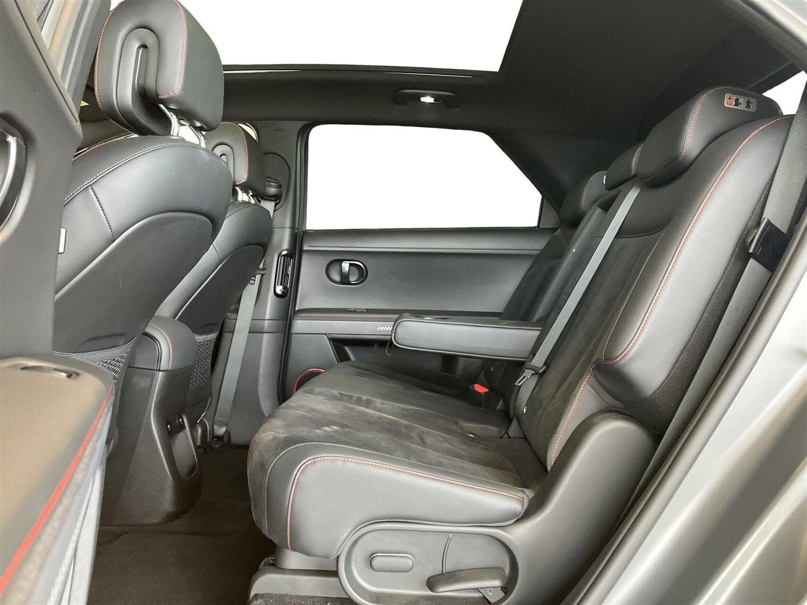 Grå Hyundai Ioniq 5 fra 2026