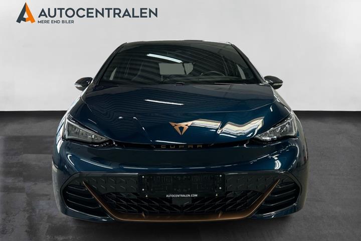Blå Cupra Born fra 2023