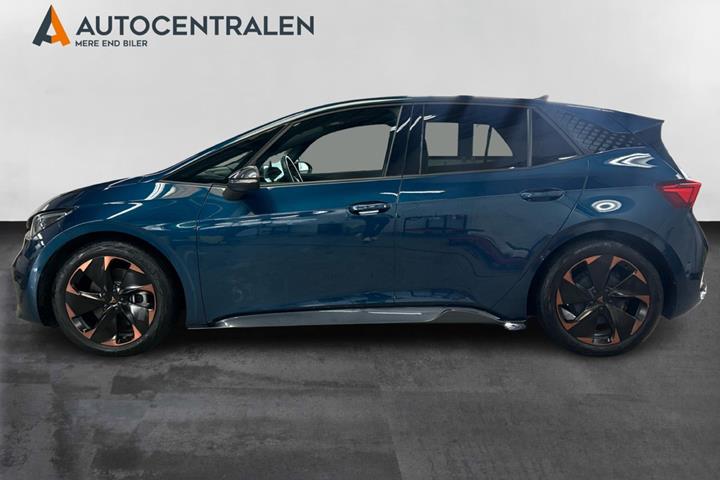 Blå Cupra Born fra 2023