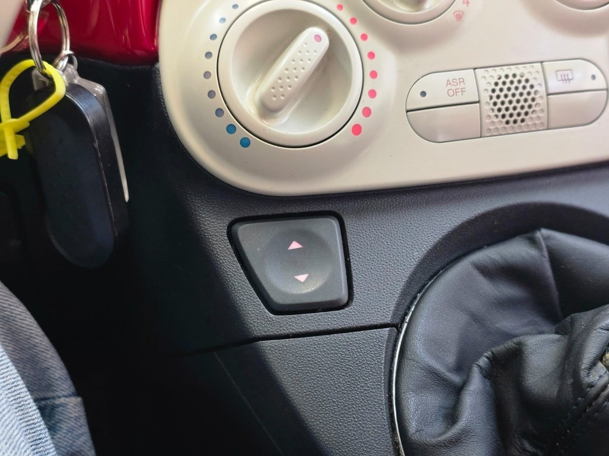 Rød Fiat 500 fra 2008
