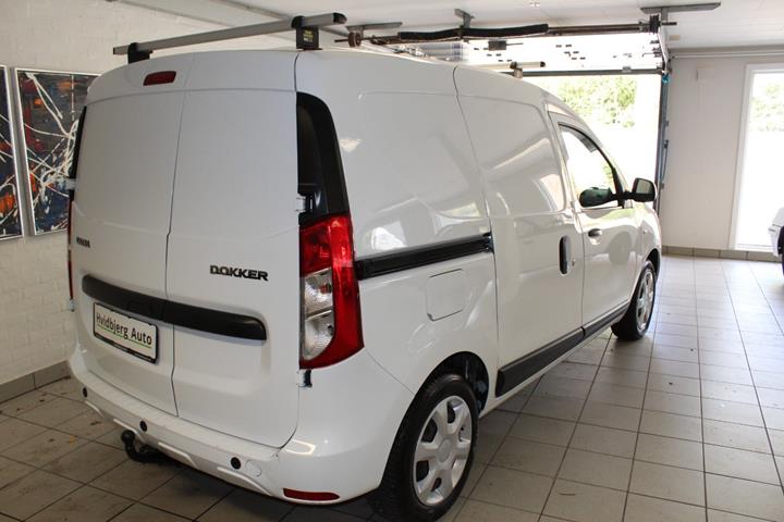 Hvid Dacia Dokker fra 2019