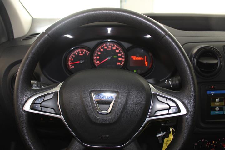Hvid Dacia Dokker fra 2019