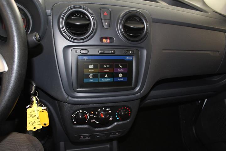 Hvid Dacia Dokker fra 2019