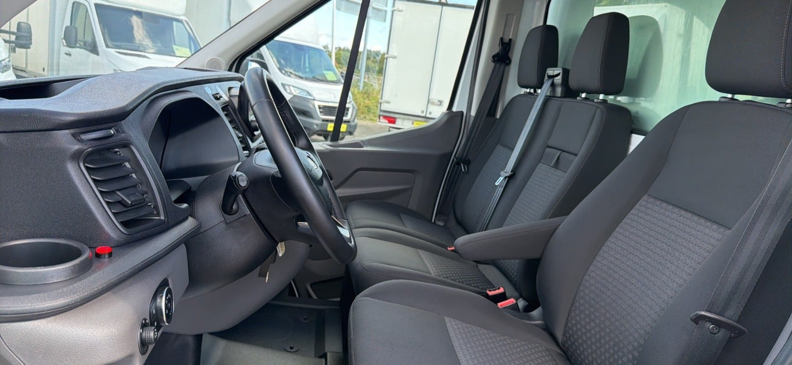 Hvid Ford Transit 350 L3 Chassis fra 2023