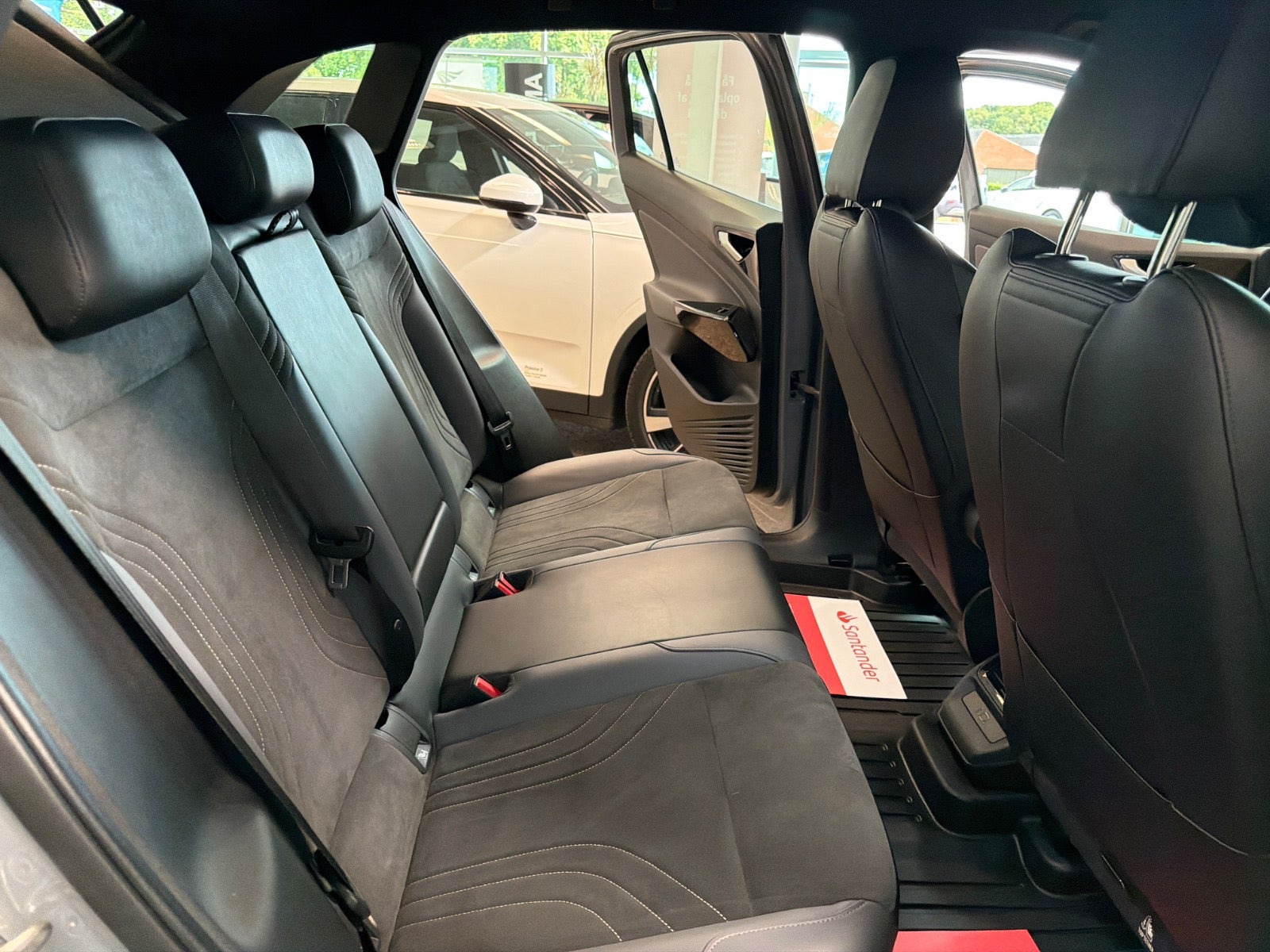 Sort VW ID.4 fra 2023