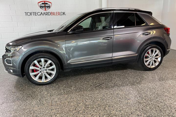 Grå VW T-Roc fra 2018