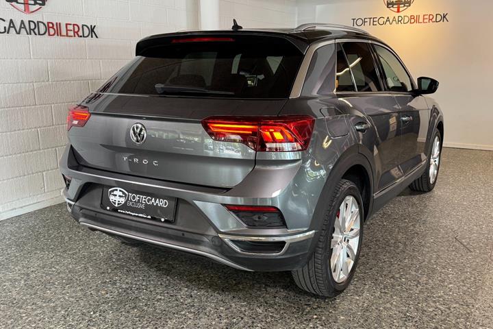 Grå VW T-Roc fra 2018