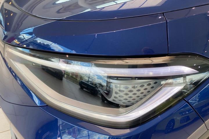 Blå VW ID.4 fra 2024