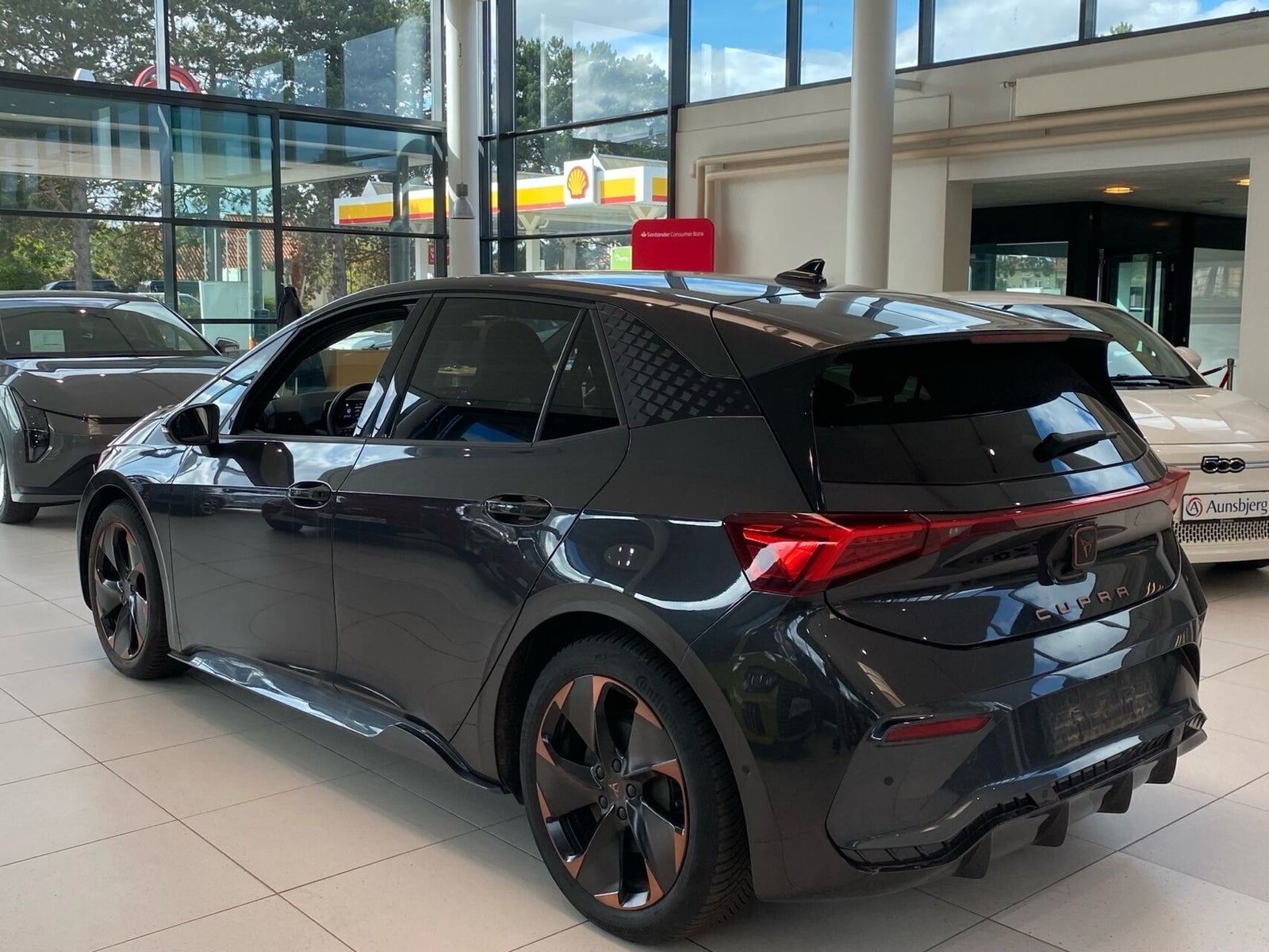 Brun Cupra Born fra 2024
