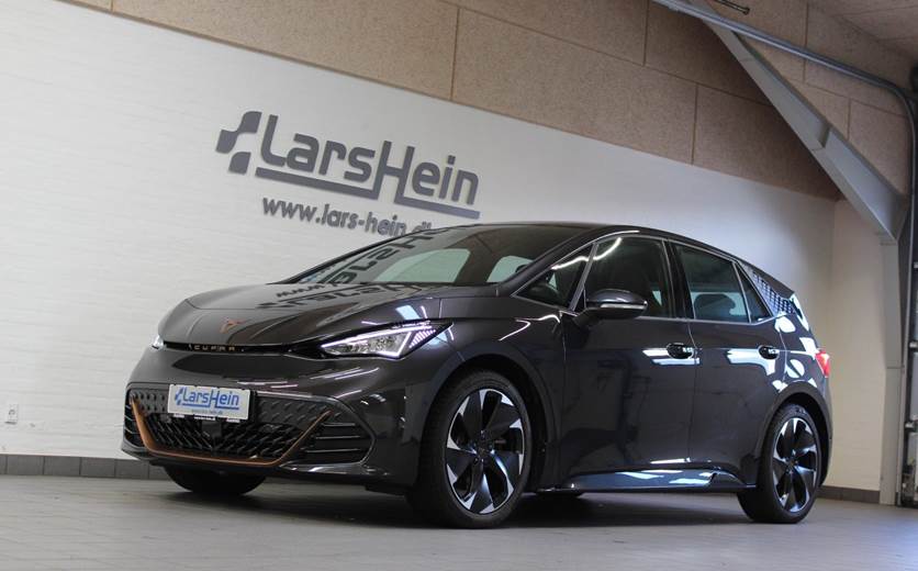 Cupra Born 77 e-Boost Dinamica Pack High
