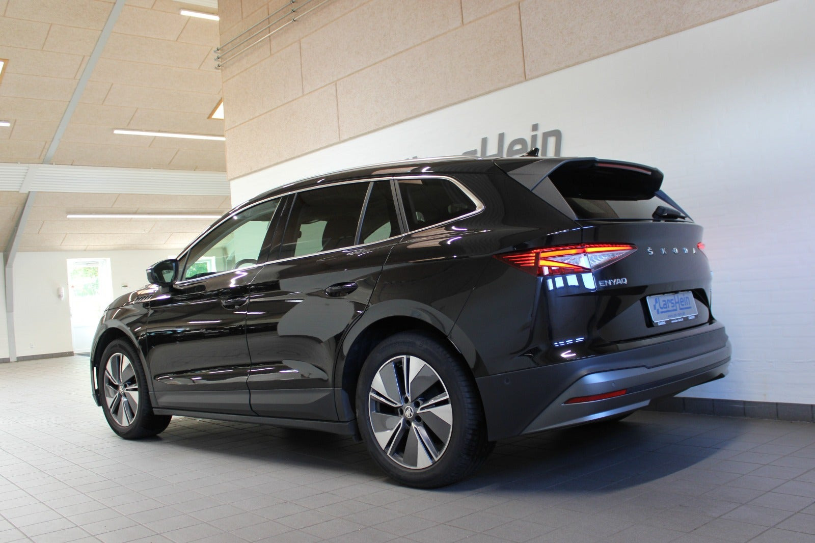 Sort Skoda Enyaq fra 2022