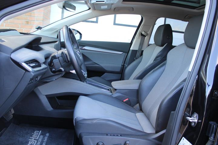 Sort Skoda Enyaq fra 2022