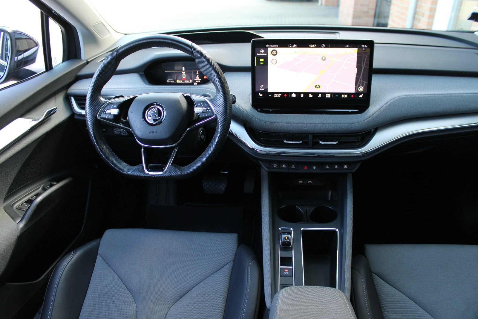 Sort Skoda Enyaq fra 2022