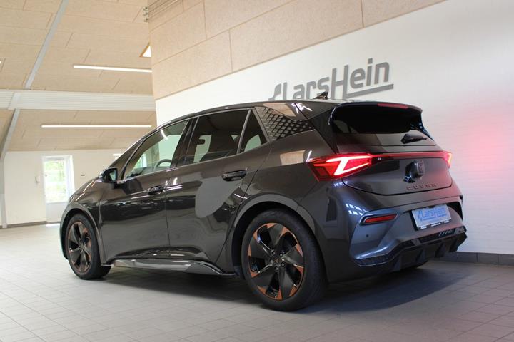 Grå Cupra Born fra 2024