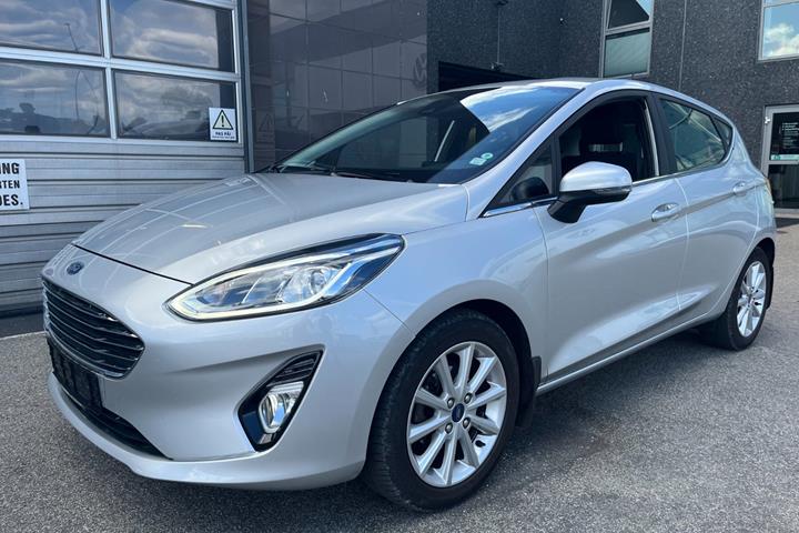 Sølv Ford Fiesta fra 2020
