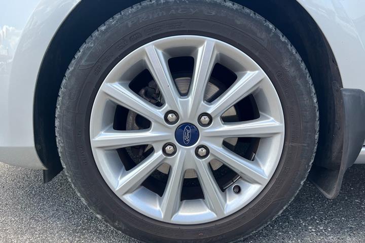 Sølv Ford Fiesta fra 2020